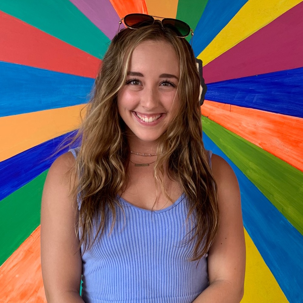 Meet your Posher, Abigail
